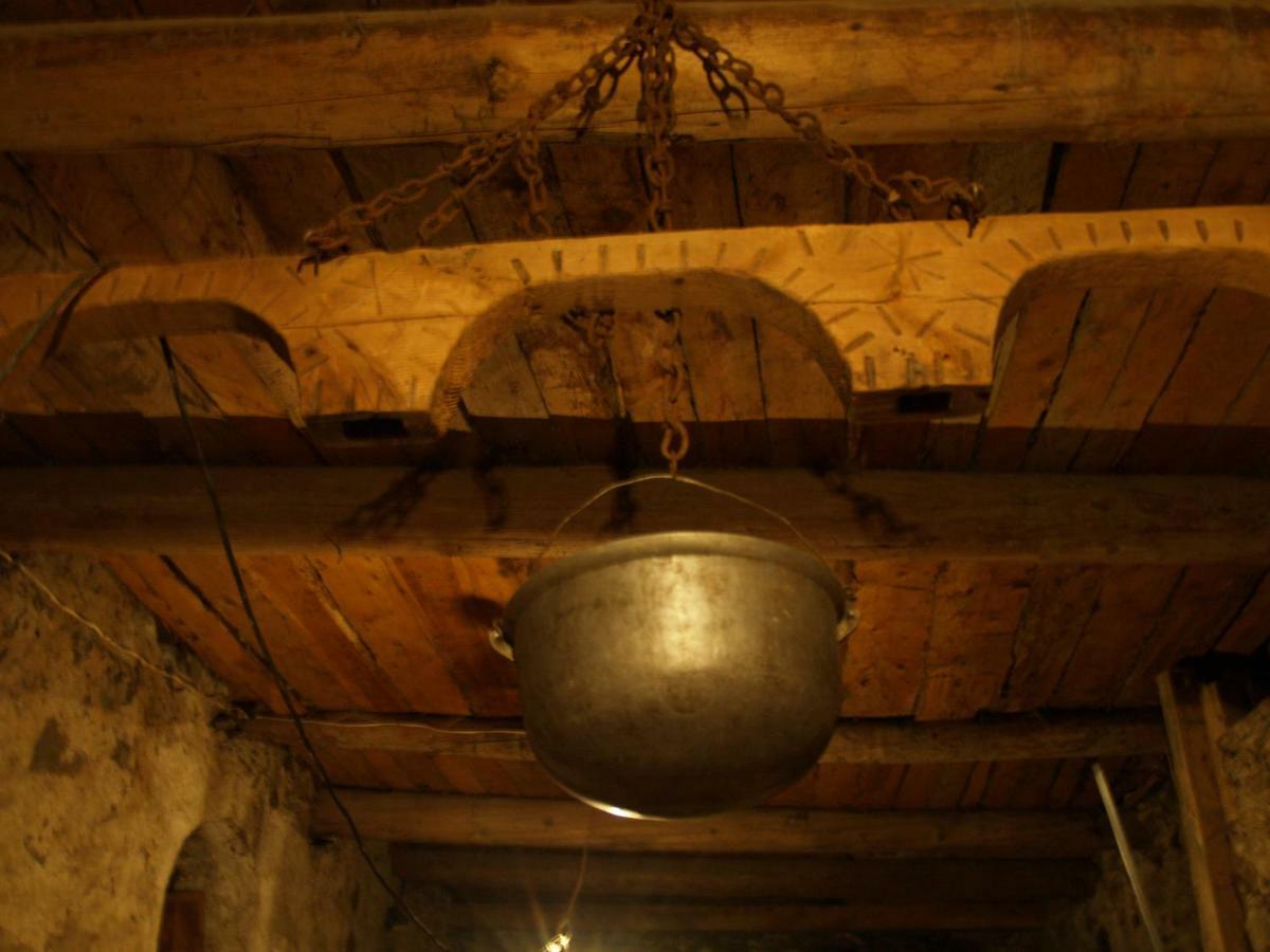 Guesthaus King Seti 호텔 메스티아 외부 사진